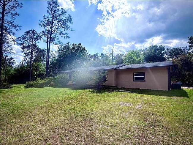 Building Photo - 375 Pine Woods Rd