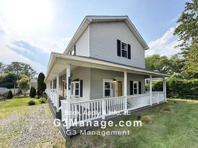 Photo - 407 N Reese St House