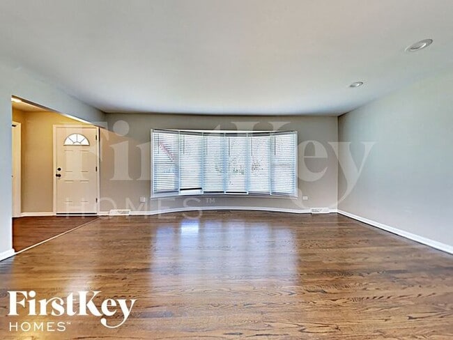 Photo - 16322 Kenwood Ave