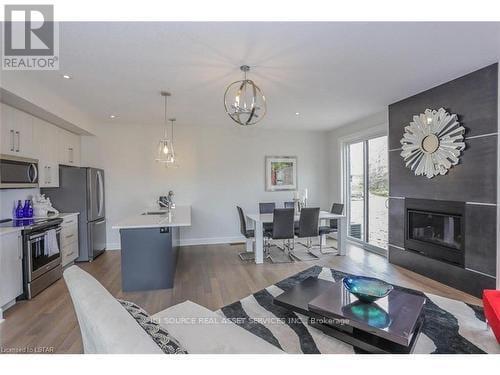 Photo - 499 Sophia Cres