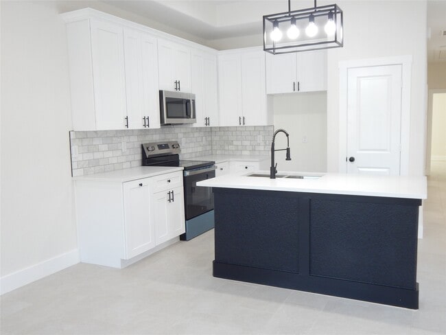 Photo - 16971 W Juneau St