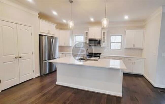 Photo - 2892 Boone Dr