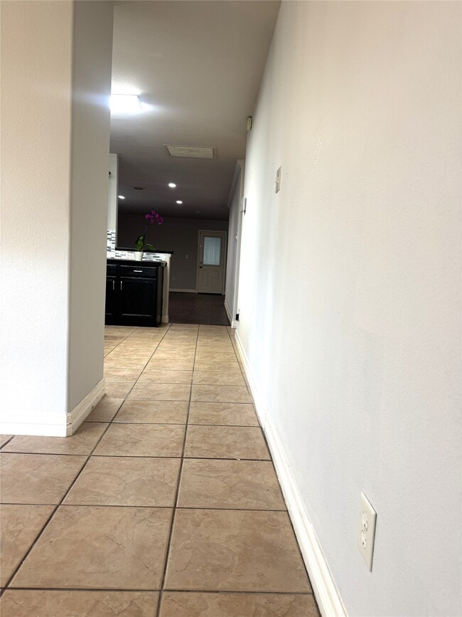 Photo - 8915 Canton Park Ln