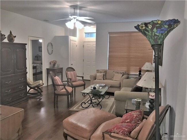 Photo - 35 N 41st St