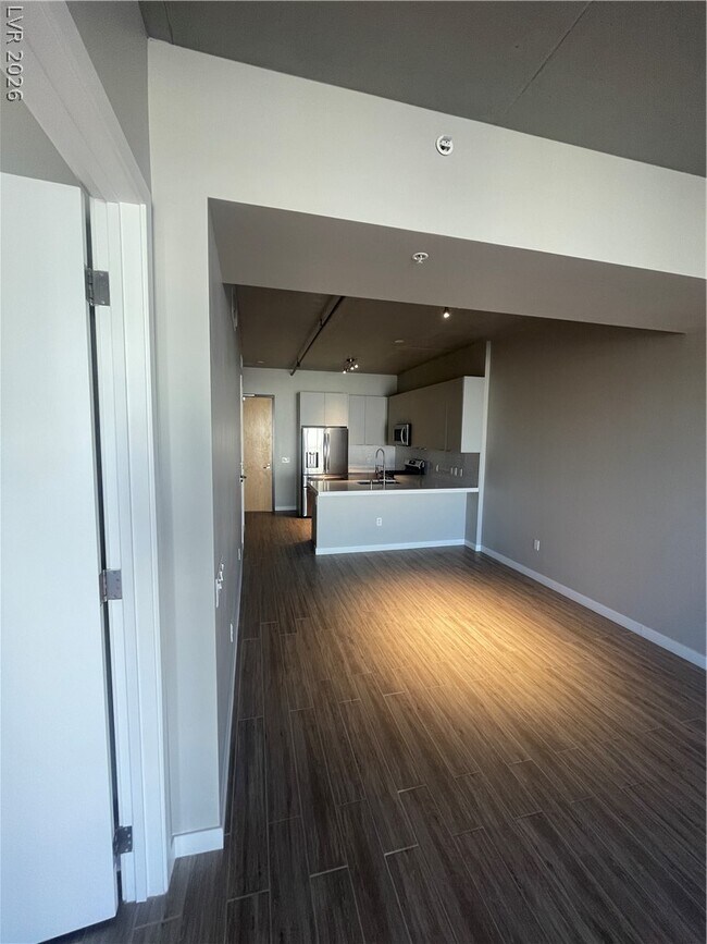 Photo - 353 E Bonneville Ave Unit 405