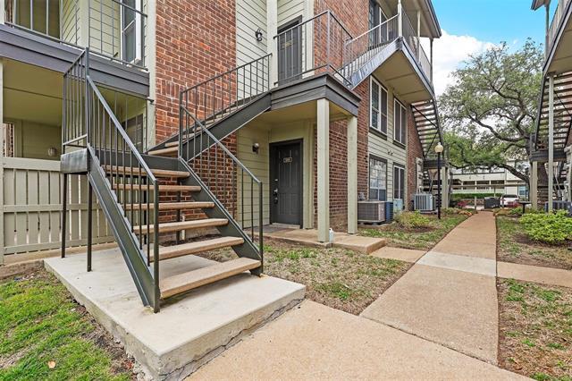 Photo - 5981 Arapaho Rd Unit 1203