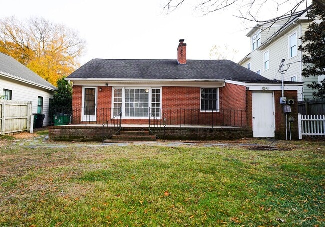 Photo - Cotswold 3 bed, 2bath brick ranch