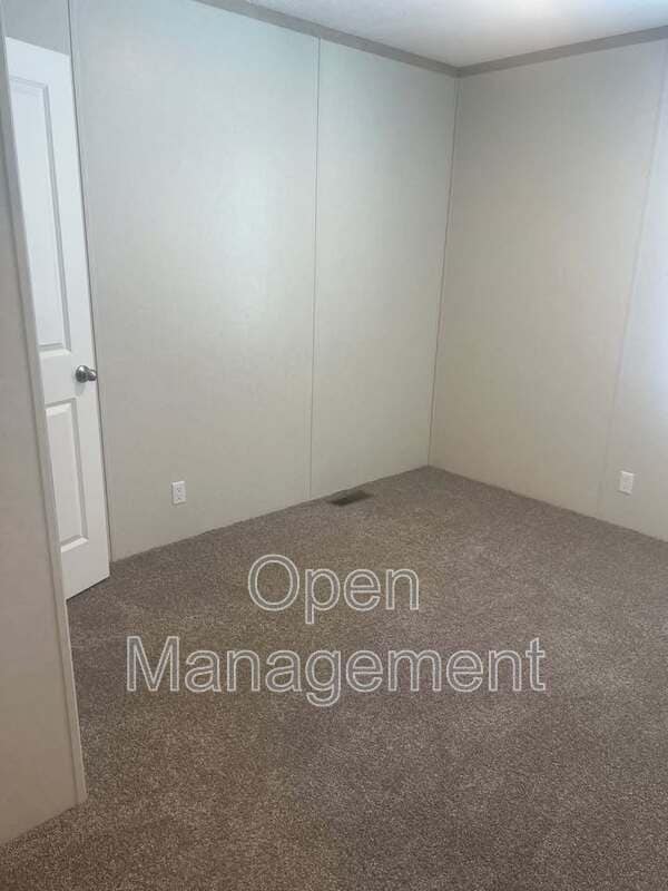 Photo - 825 1st Ave E