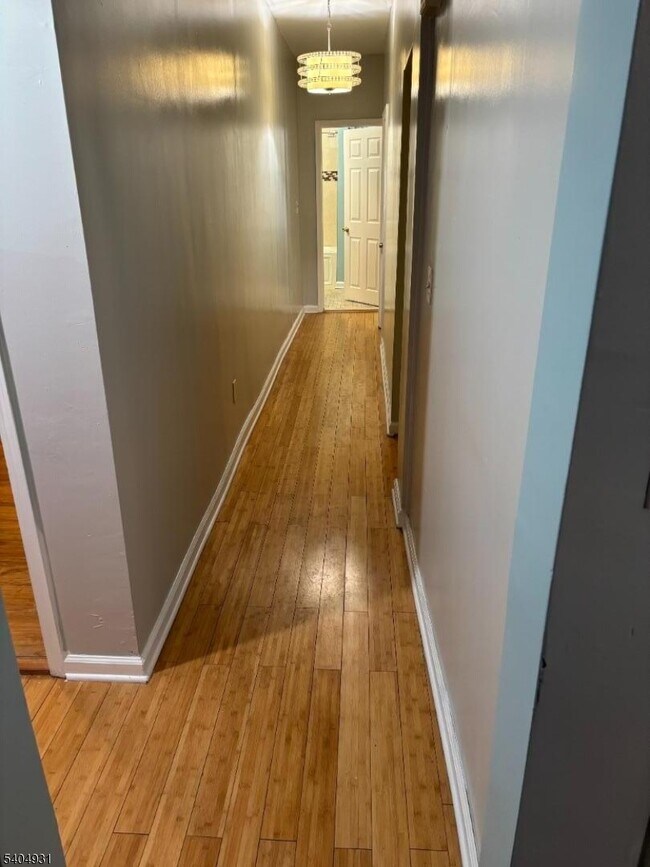 Photo - 160 N 16th St