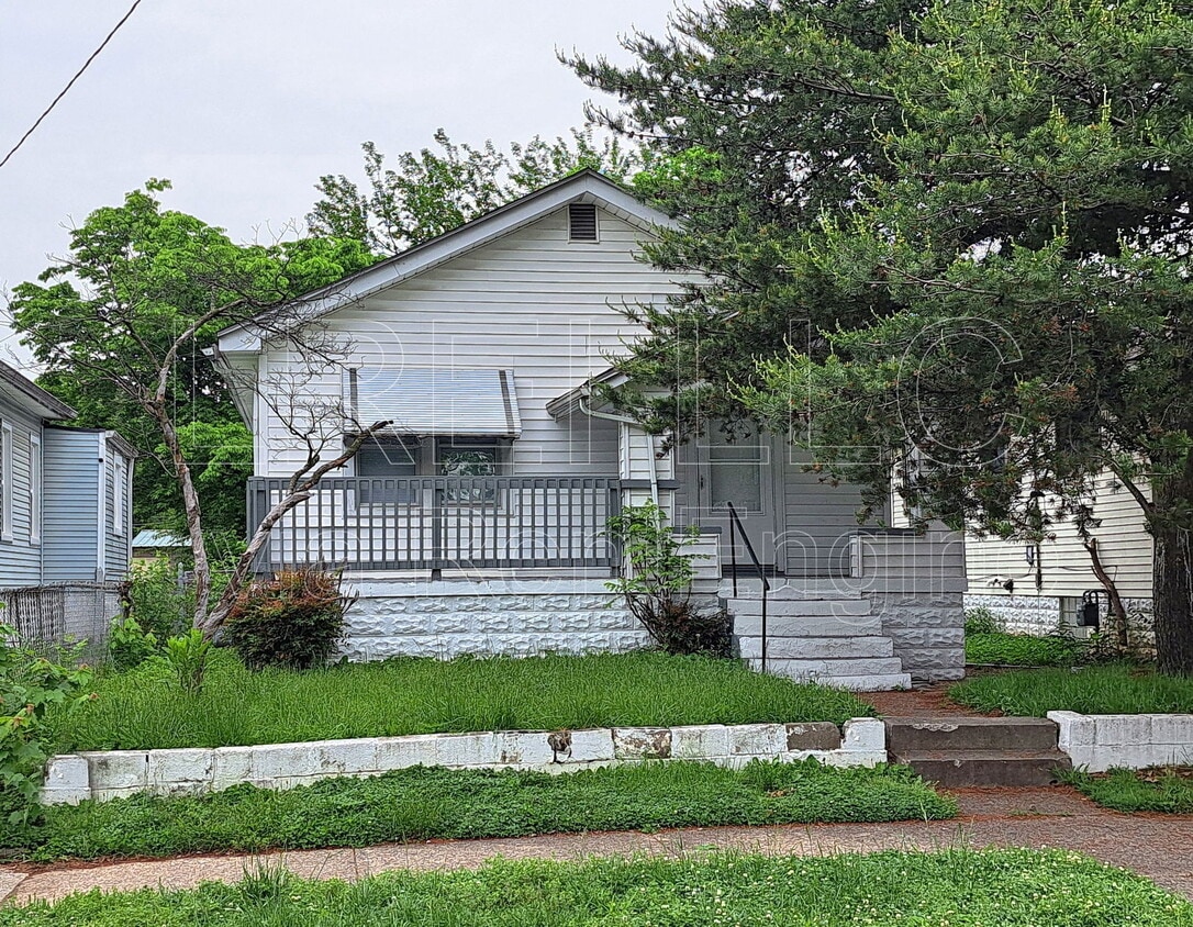Photo - 735 Iowa Ave