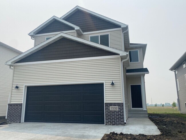 Photo - 2232 Griffin Dr S