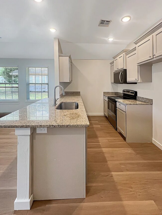 2118 Charles Whitlow Ave
