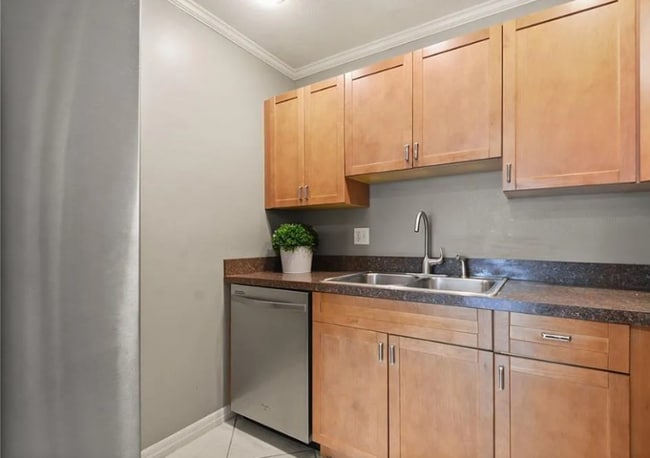 Photo - 128 America St Unit 21