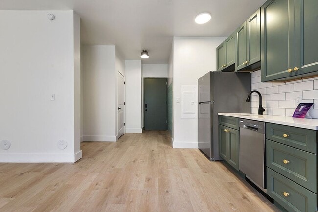 Photo - The Benedict