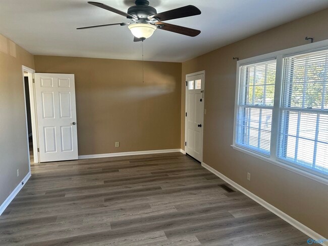 Photo - 4109 Nelson Dr NW