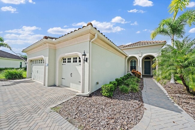 1037 River Wind Cir