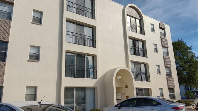 Building Photo - Location is great with this spacious 2-bed... Rental