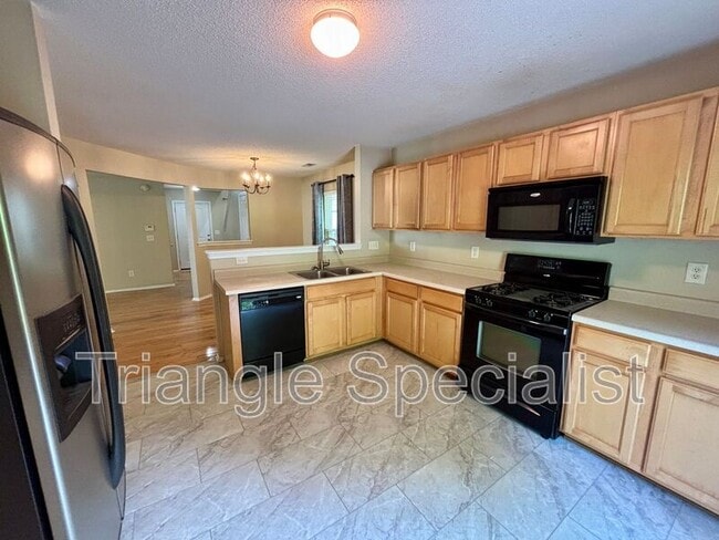 Photo - 7 Thorton Ct
