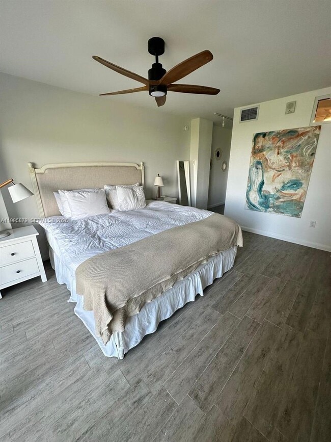 Photo - 155 Ocean Ln Dr Unit 906