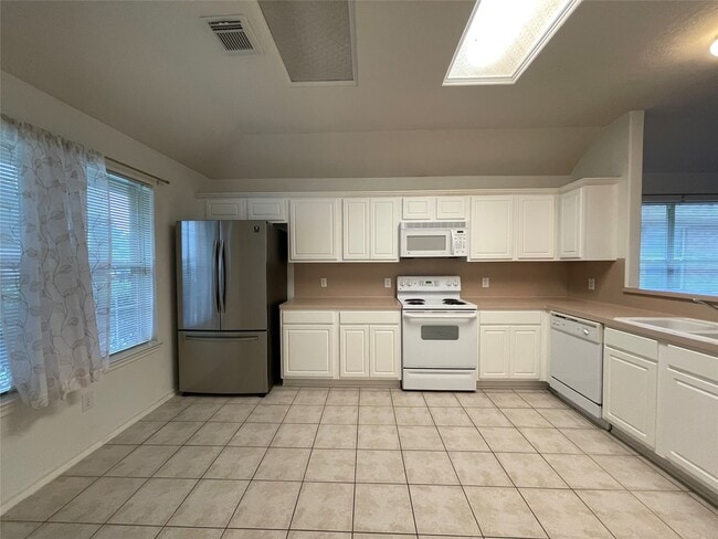 Photo - 21315 Pepperberry Trail