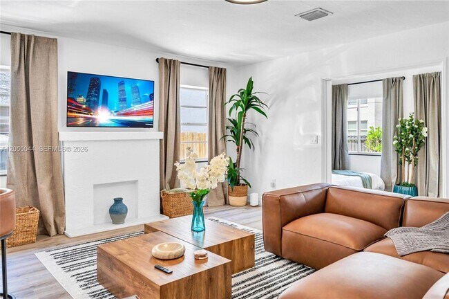 426 NE 26th St Unidad 1