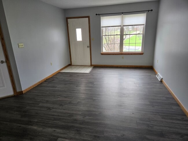 Photo - 3615 Stoughton Rd