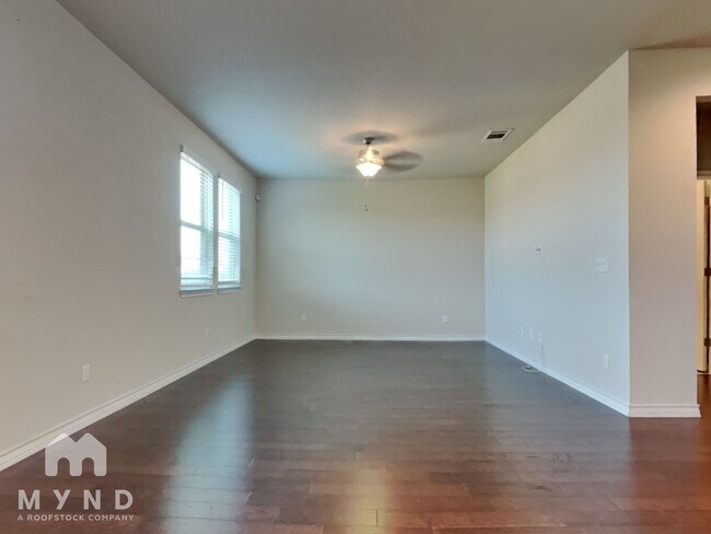 Photo - 3801 Soft Shore Ln