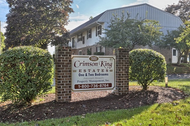 Crimson King Estates - Crimson King Estates Townhomes