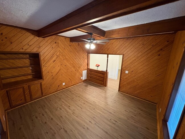 Photo - 409 Lilly Ave
