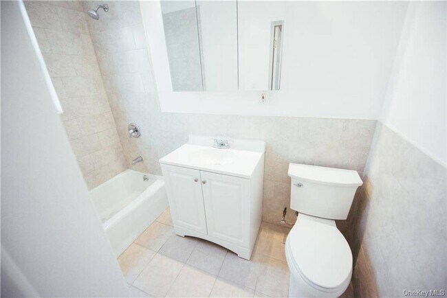 Photo - 1443 Beach Ave