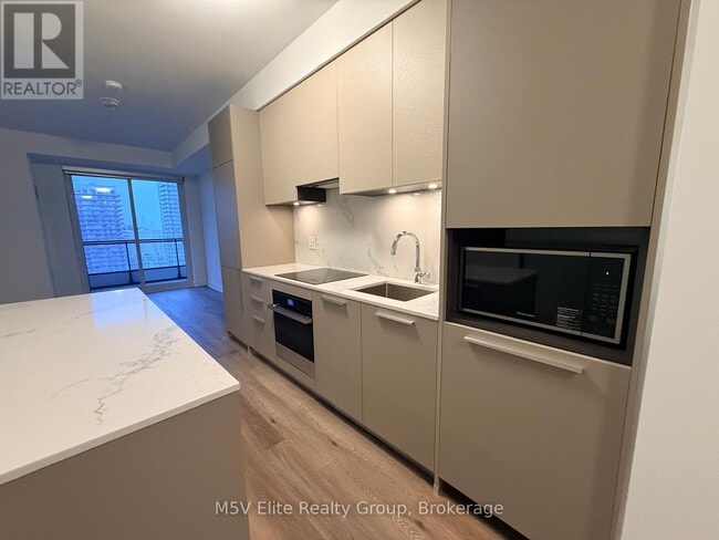 Photo - 65 Broadway Ave Unité 2505