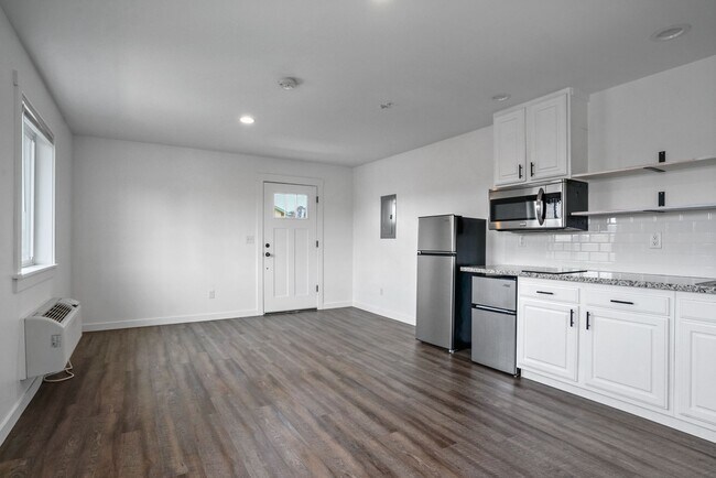 Photo - 814 N 2nd St Unit studio
