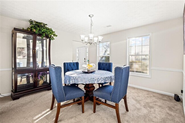 Photo - 2034 Locksley Terrace