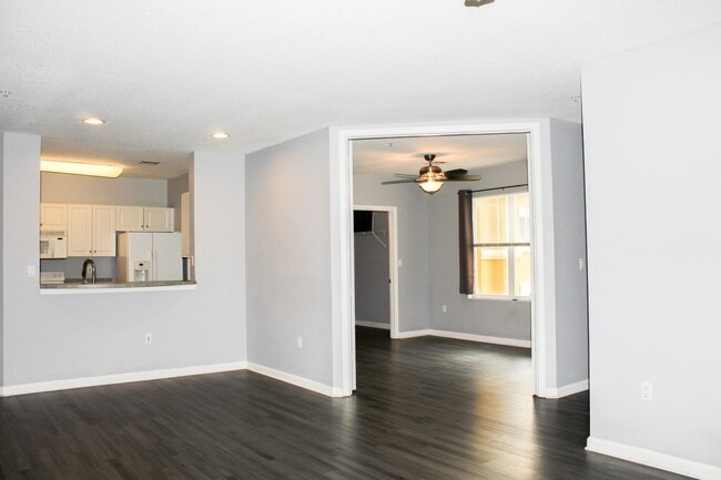 Photo - Resort Style Living