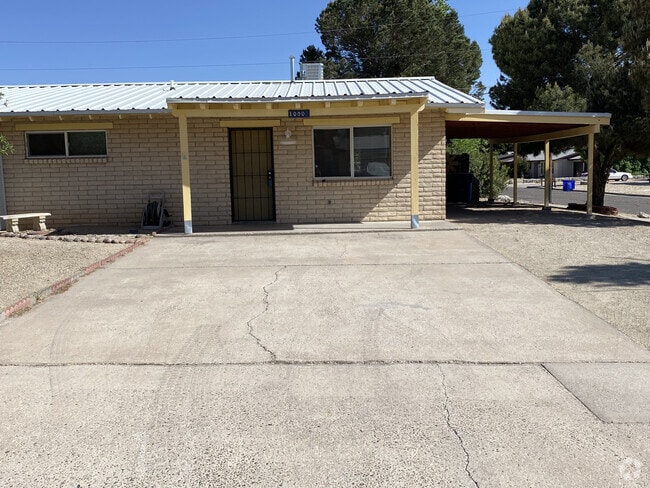 Building Photo - 1000 Glendale Dr Rental