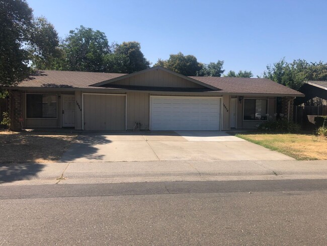 NICE 2 BED/2 BATH DUPLEX IN RANCHO CORDOVA!! - NICE 2 BED/2 BATH DUPLEX IN RANCHO CORDOVA!! House