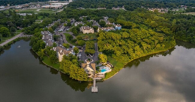 Photo - Whispering Lake Apartments