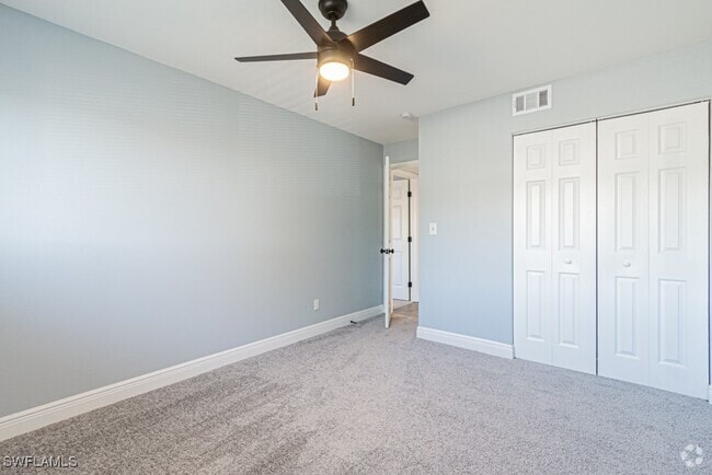 Building Photo - 5745 Foxlake Dr Unit D Rental