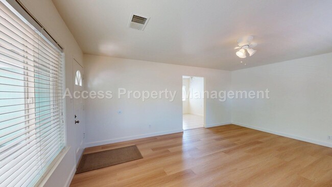 Photo - 1909 Freida Ct