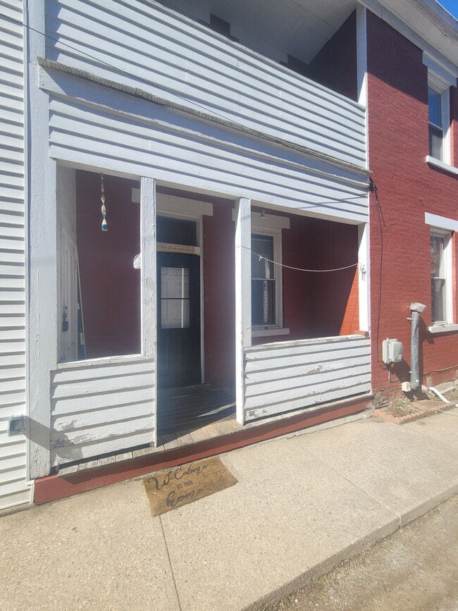 812 6th Ave