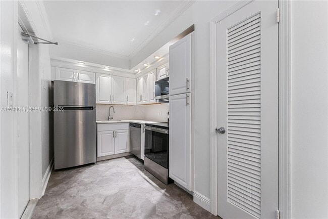 Photo - 2426 SE 17th St Unit 101A