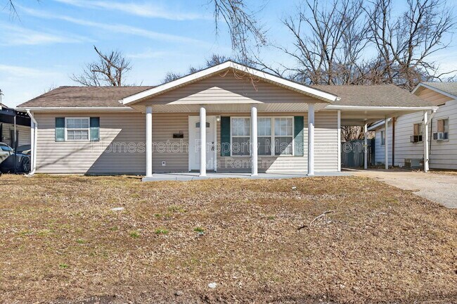 Photo - 811 St Thomas Ln