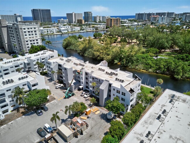 Photo - 2850 NE 14th St Unit 410B