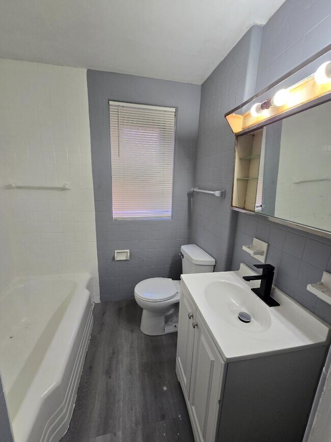 Photo - 3150-3152 Pennsylvania Ave - 3152 2FA