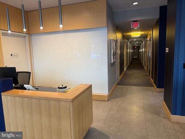 Photo - 1320 Fenwick Ln Unit 700