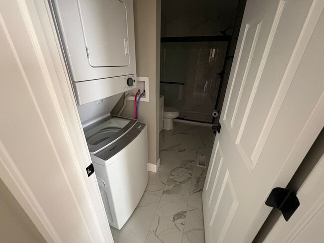 Photo - 668 Wager St