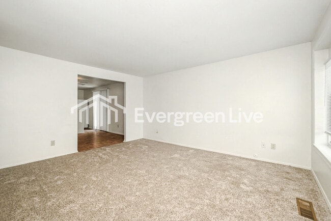 Photo - 4783 Taylorsville Rd