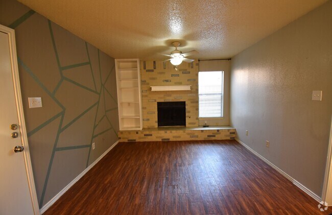 Building Photo - Four Plex Unit 1800 Rental
