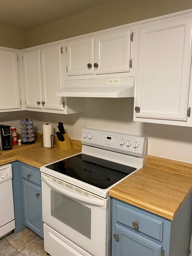 Photo - 489 Penny Ln