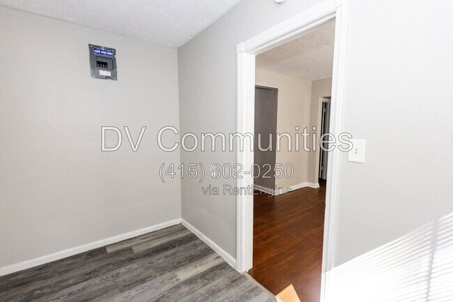 Photo - 2487 Noble Rd Unit B25